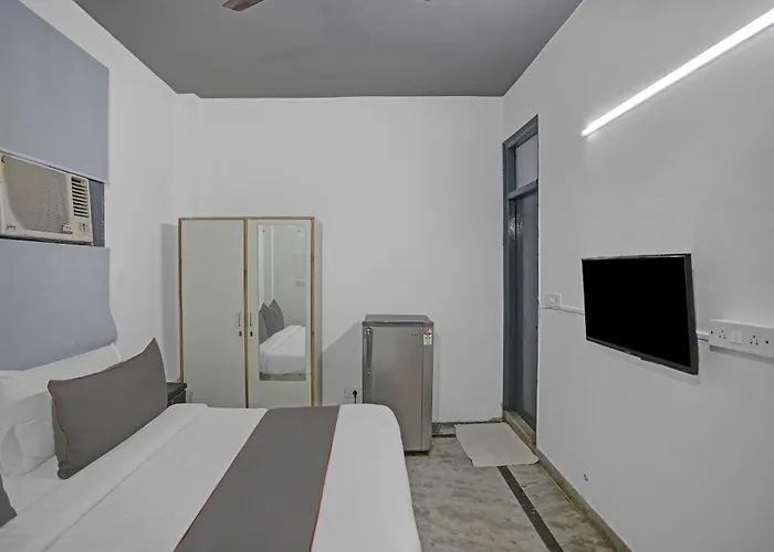 Hotel O The Premium Villa New Delhi